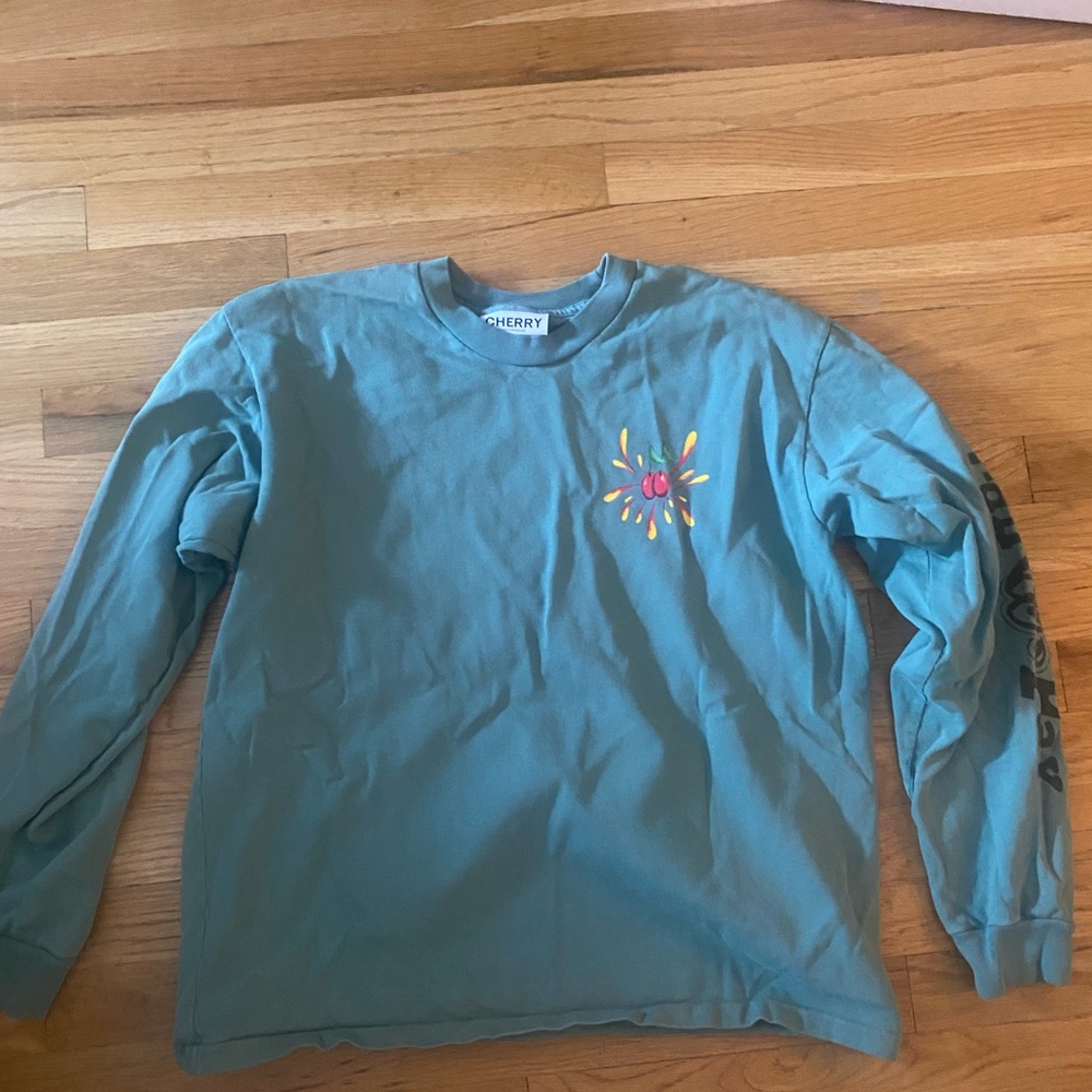 Cherry Los Angeles T Shirt, long Sleeve Size M
